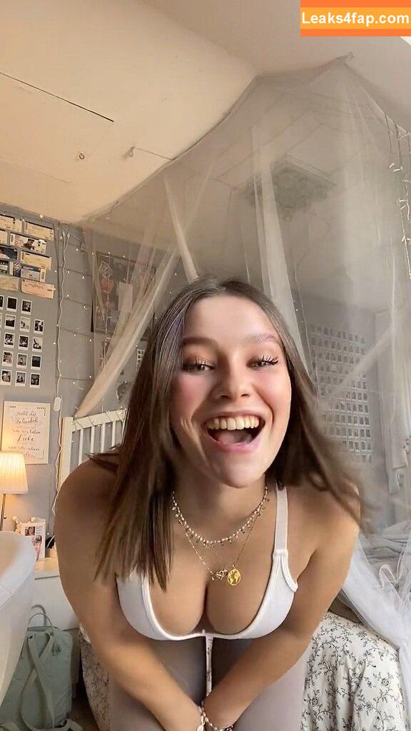 Lina Valeska / vivi_lbv leaked photo photo #0123