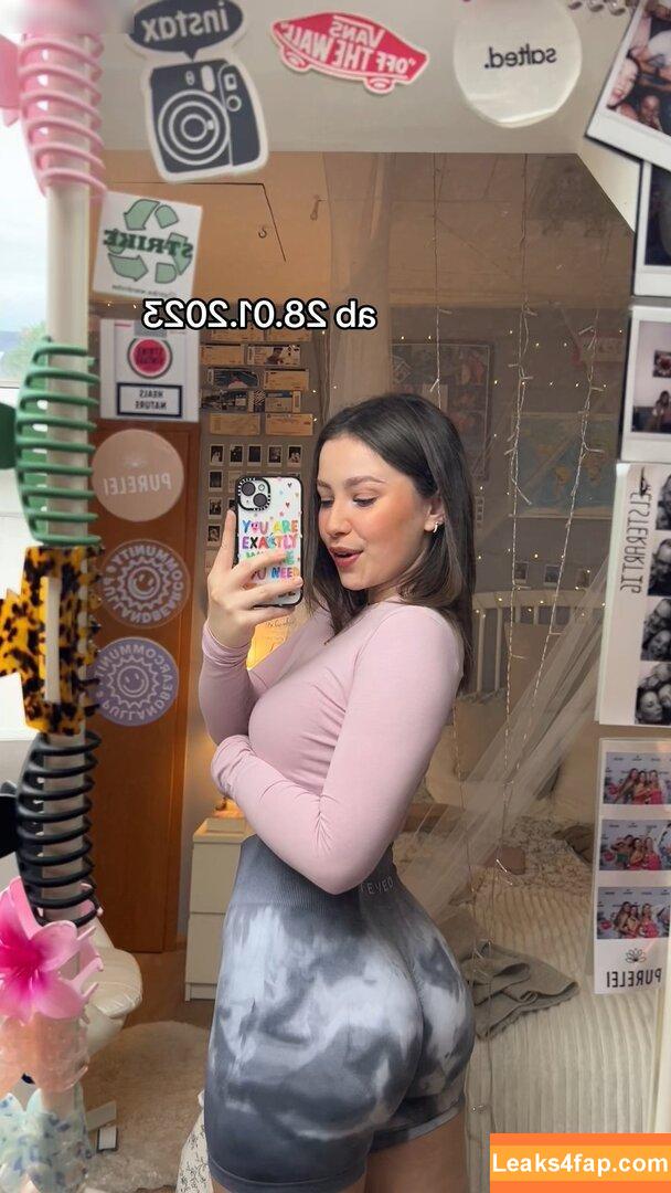 Lina Valeska / vivi_lbv leaked photo photo #0165