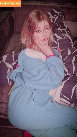 Linaneyeon photo #0266
