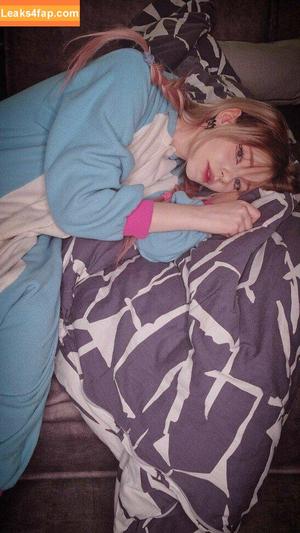 Linaneyeon photo #0268