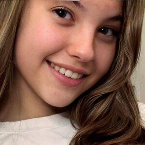 linashy photo #0026