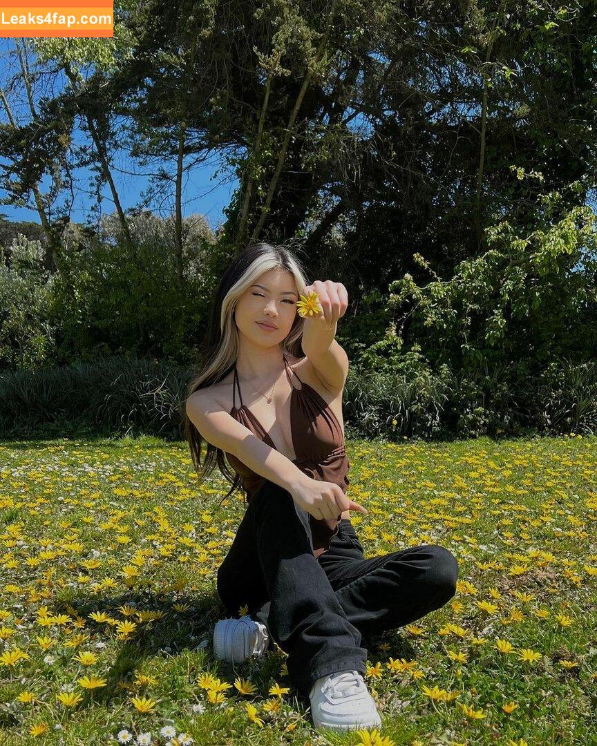 linawinaly / linaalovee7 leaked photo photo #0040