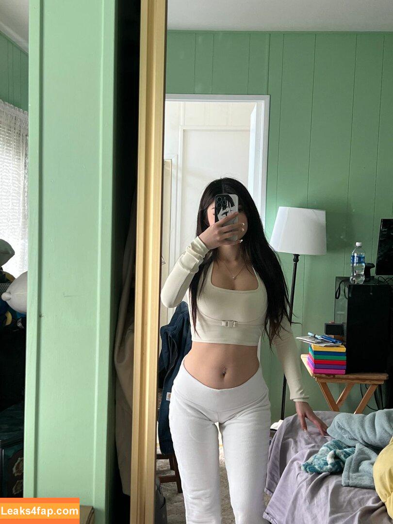 linawinaly / linaalovee7 leaked photo photo #0063