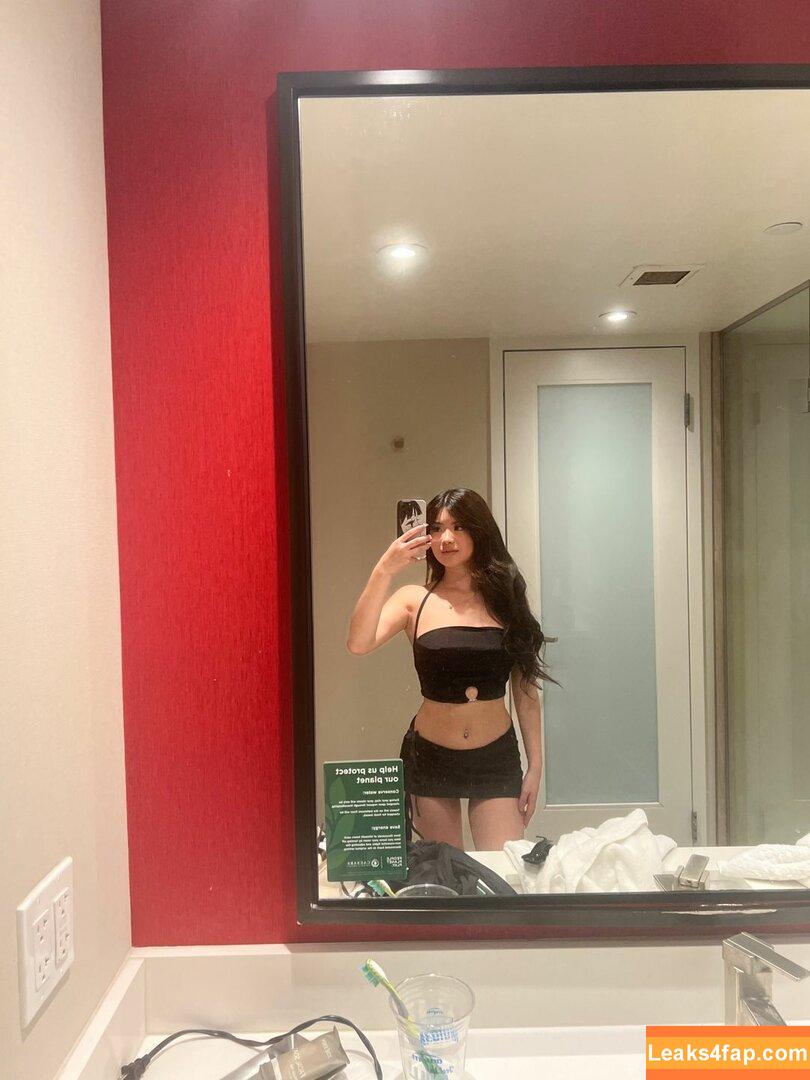 linawinaly / linaalovee7 leaked photo photo #0064