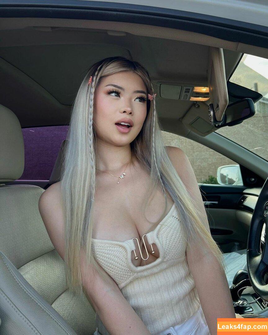 linawinaly / linaalovee7 leaked photo photo #0087
