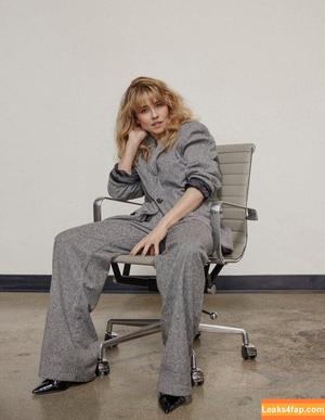 Linda Cardellini photo #0066