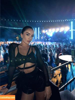 Linda Jarani photo #0011