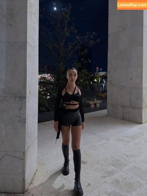 Linda Jarani photo #0016