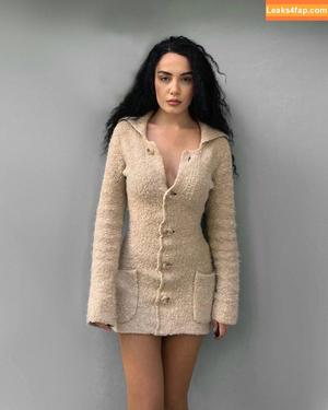 Linda Jarani photo #0040