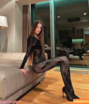 Linda Kolodziejczyk photo #0100