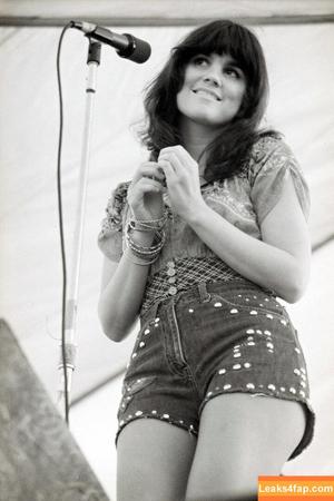 Linda Ronstadt photo #0030