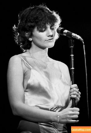 Linda Ronstadt photo #0041