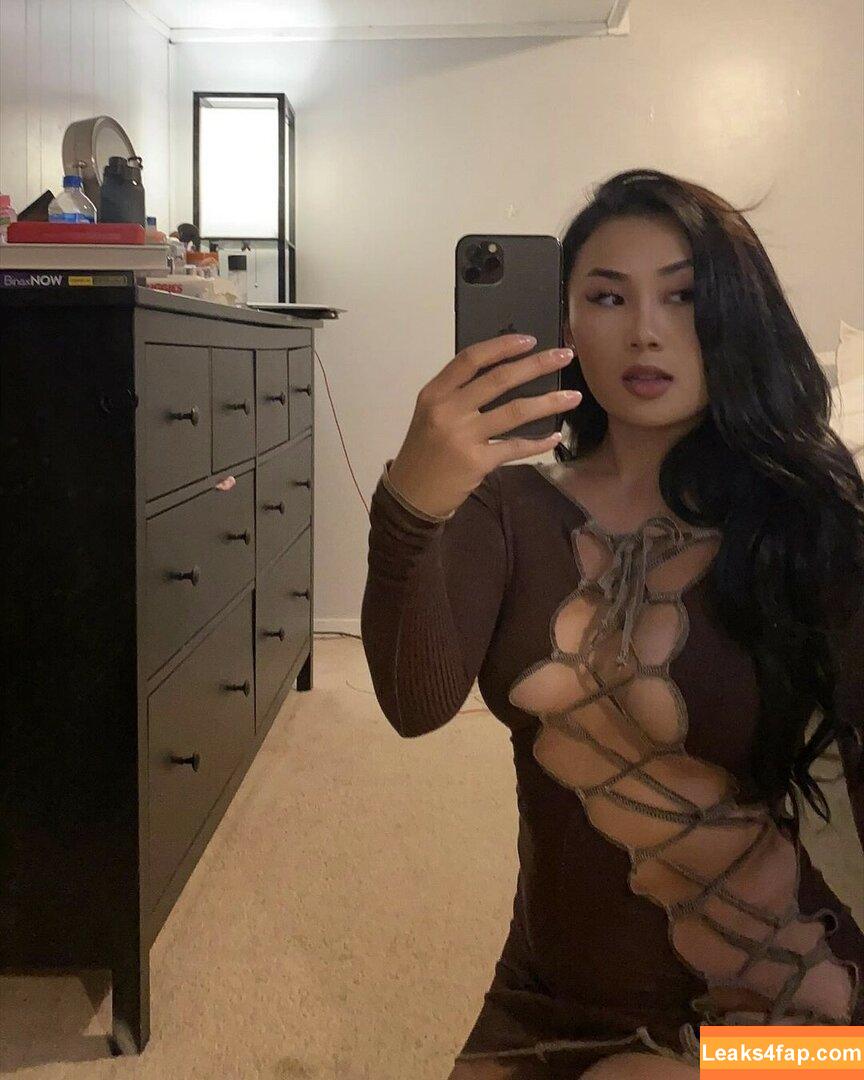 lindaafreckles / oftenelle leaked photo photo #0012