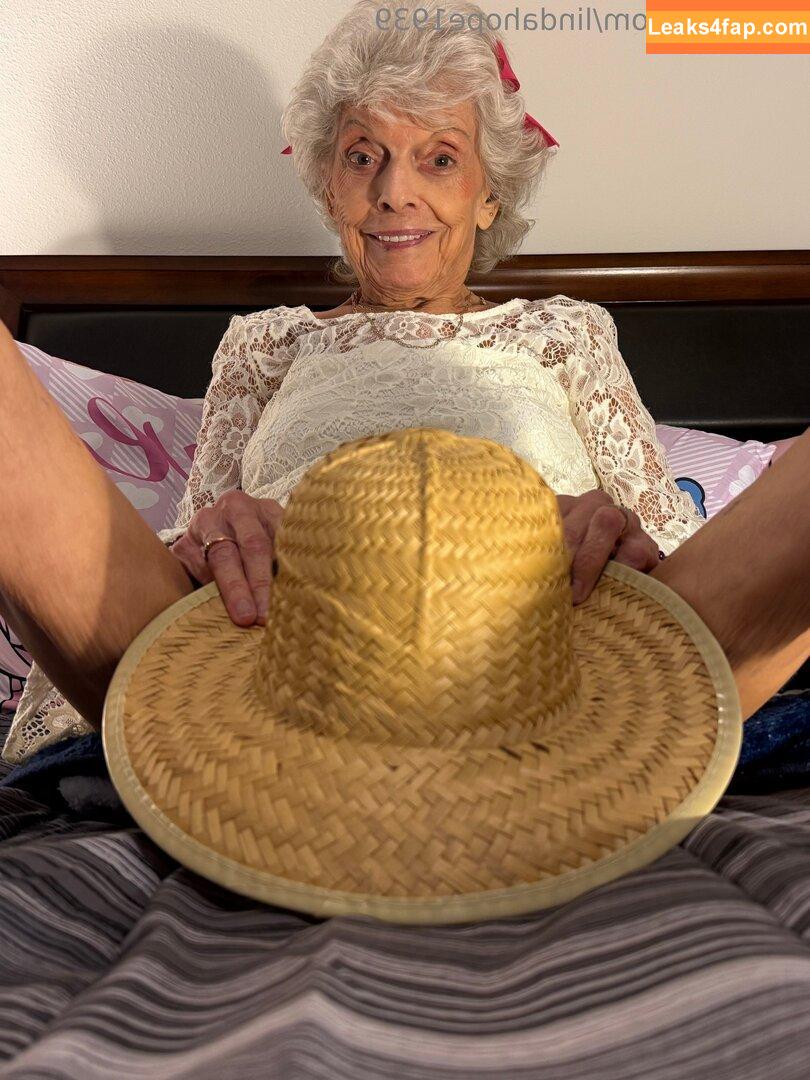 lindahope1939 /  leaked photo photo #0060