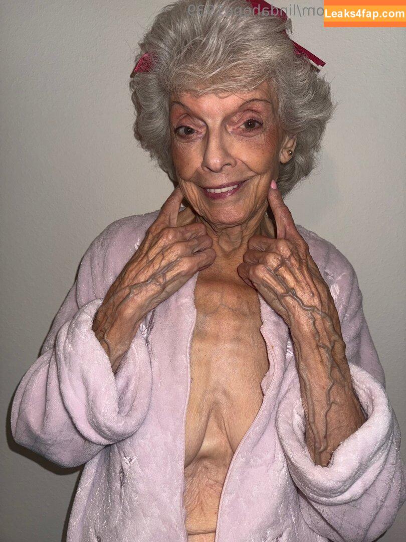 lindahope1939 /  leaked photo photo #0078