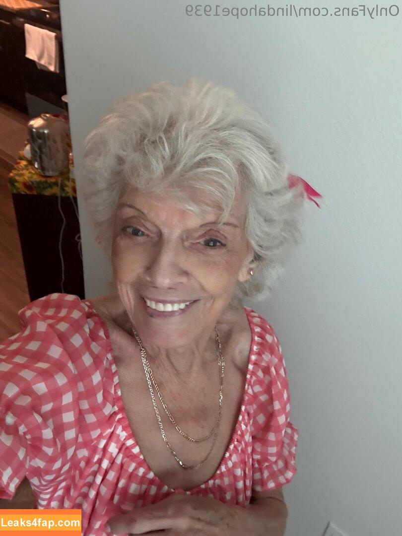 lindahope1939 /  leaked photo photo #0084