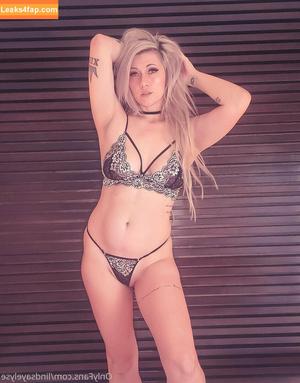 Lindsay Elyse photo #0350