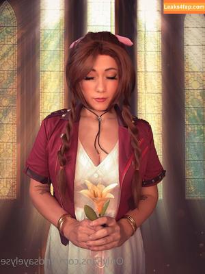 Lindsay Elyse photo #0374