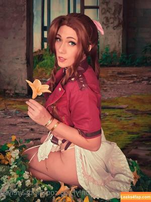 Lindsay Elyse photo #0384