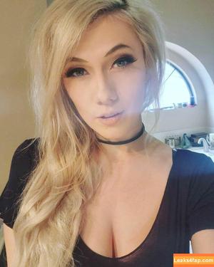 Lindsay Elyse photo #0409