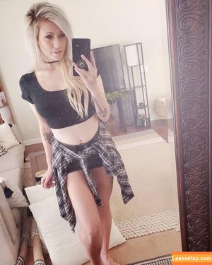 Lindsay Elyse photo #0419