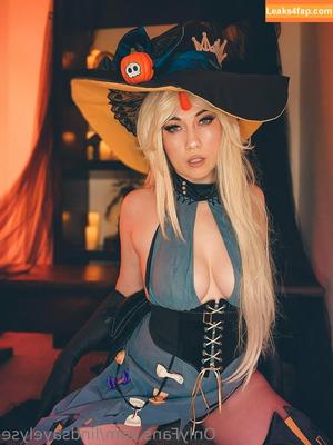 Lindsay Elyse photo #0469