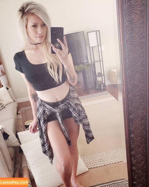 Lindsay Elyse photo #0864