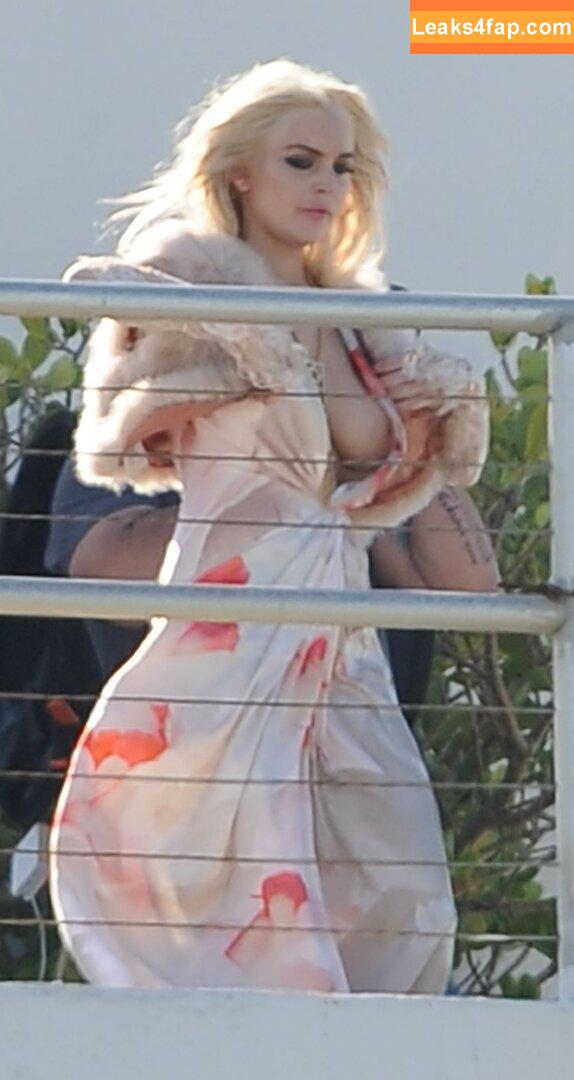 Lindsay Lohan / lindsaylohan / lindsaylohan201 leaked photo photo #0002