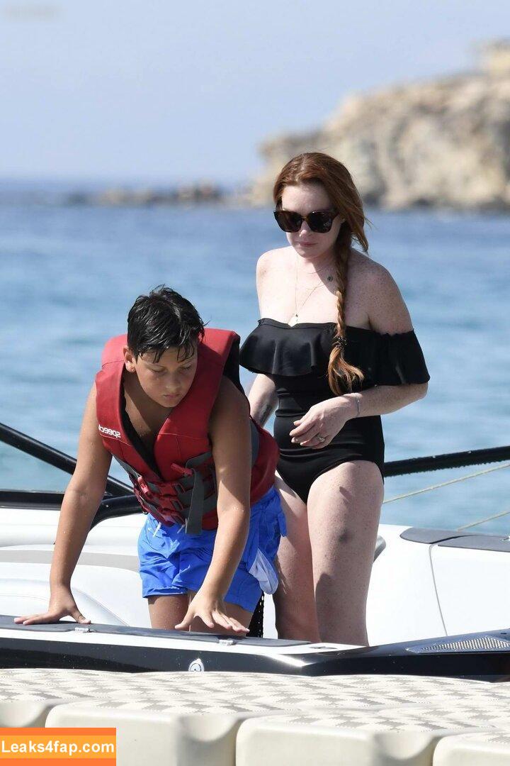 Lindsay Lohan / lindsaylohan / lindsaylohan201 leaked photo photo #0675