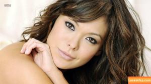 Lindsay Price photo #0001