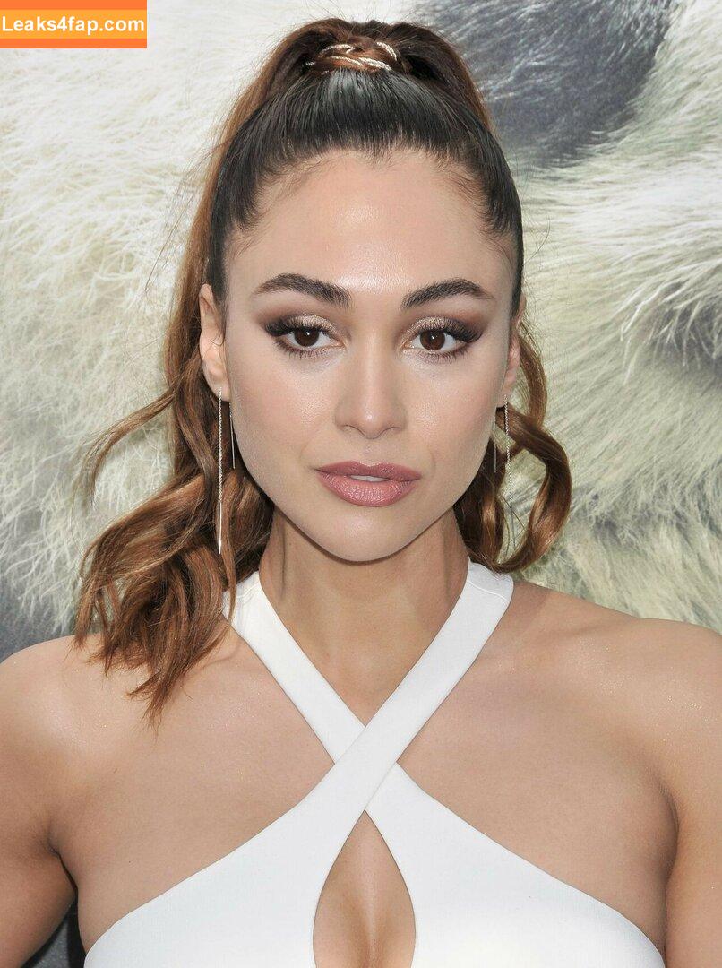 Lindsey Morgan / lindsaymorgan / linzzmorgan слитое фото фото #0147