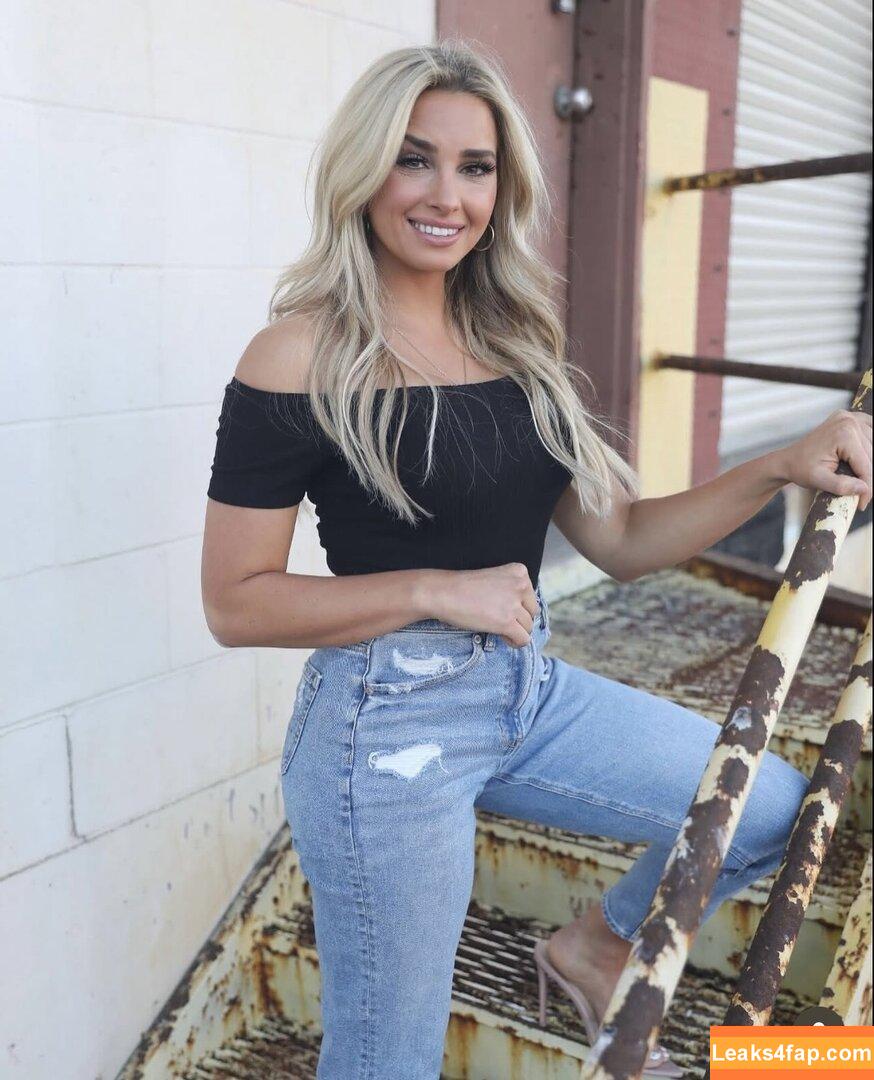 Lindsey Nance / linz.nance leaked photo photo #0009