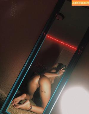 Lindsey Star photo #0009