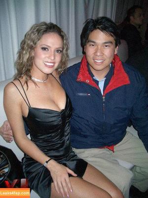 Lindsey Vuoloficial photo #0160