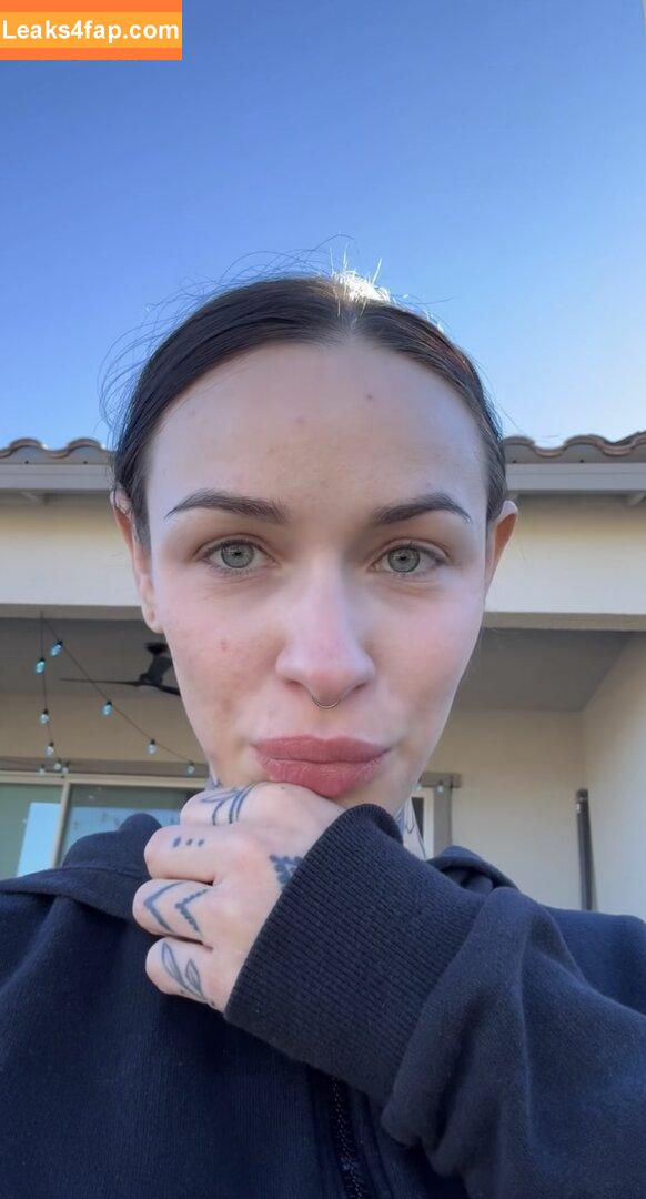 lindseyparanormal /  leaked photo photo #0062