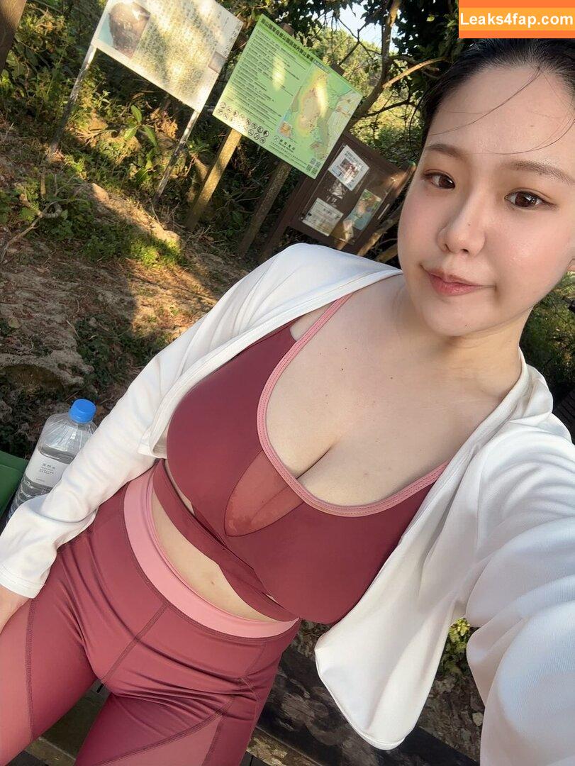 ling_00_ee /  leaked photo photo #0069