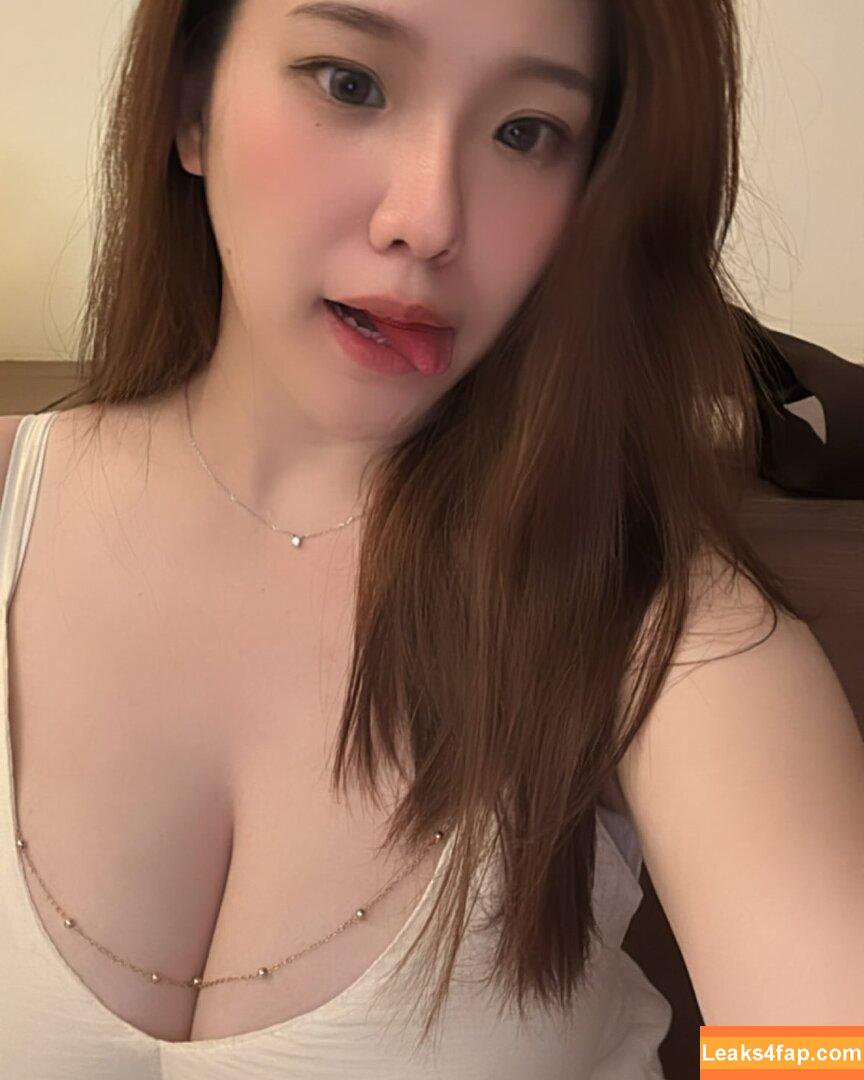 ling_00_ee /  leaked photo photo #0110