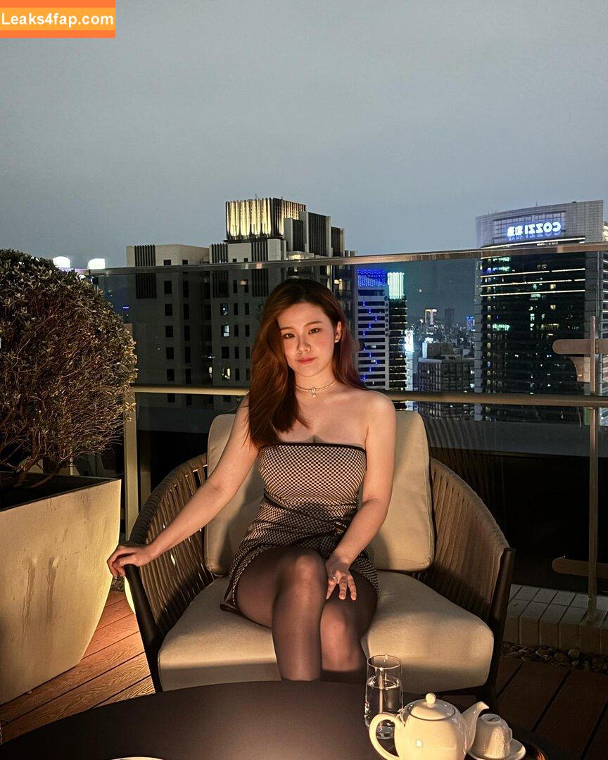 ling_00_ee /  leaked photo photo #0115