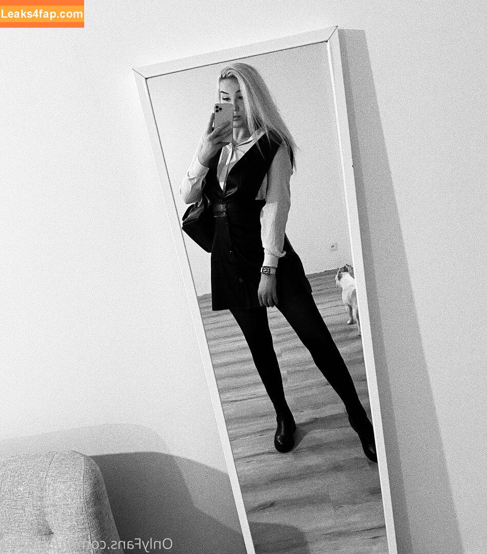 linneagold /  leaked photo photo #0001