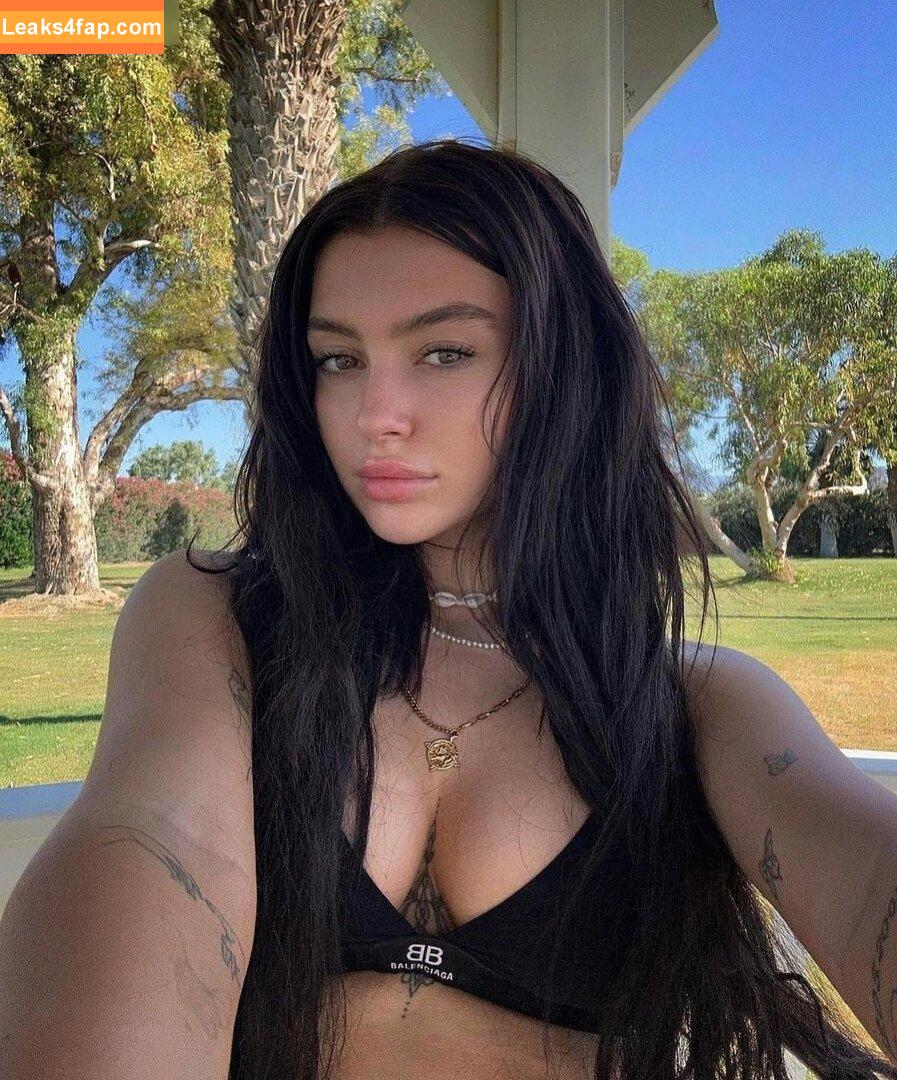 linuschka /  leaked photo photo #0028