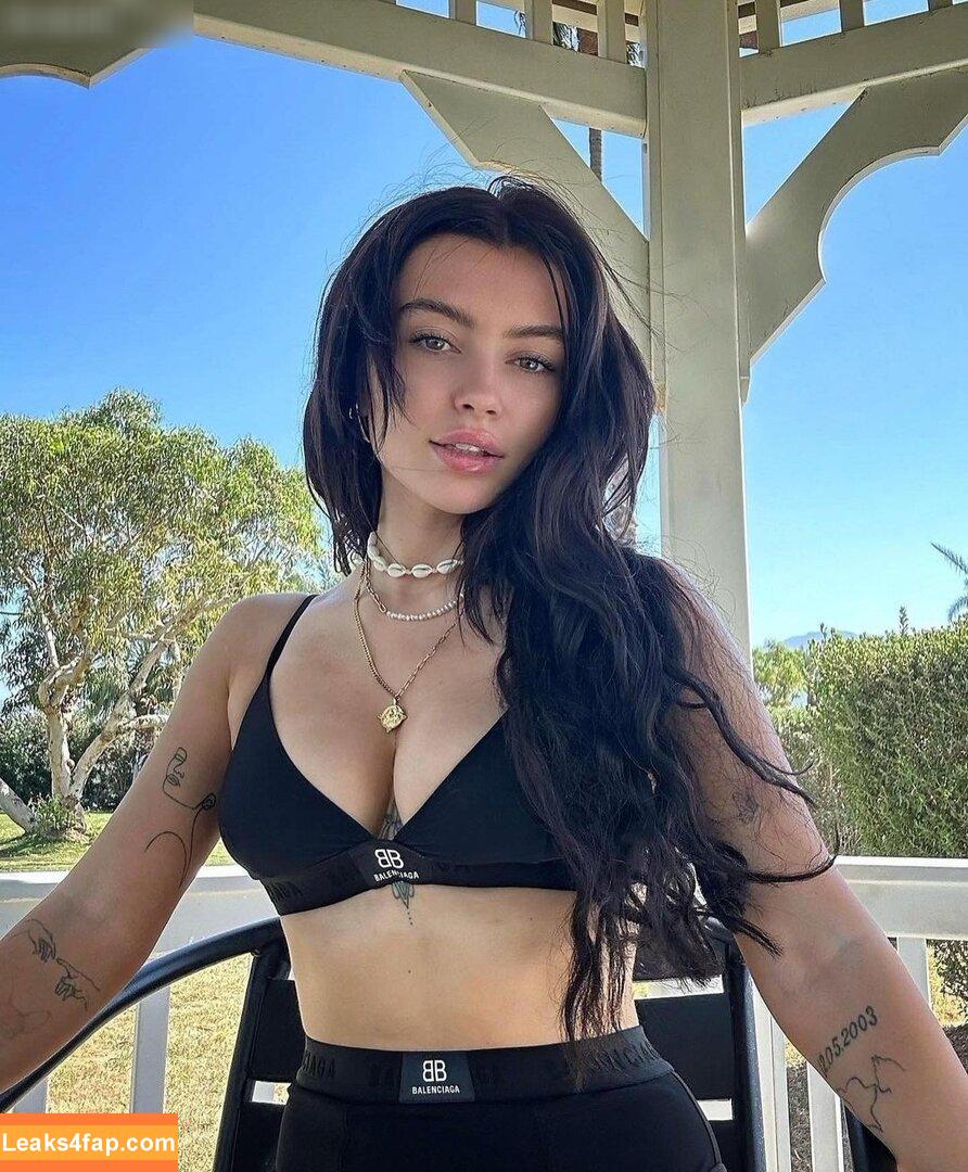 linuschka /  leaked photo photo #0029