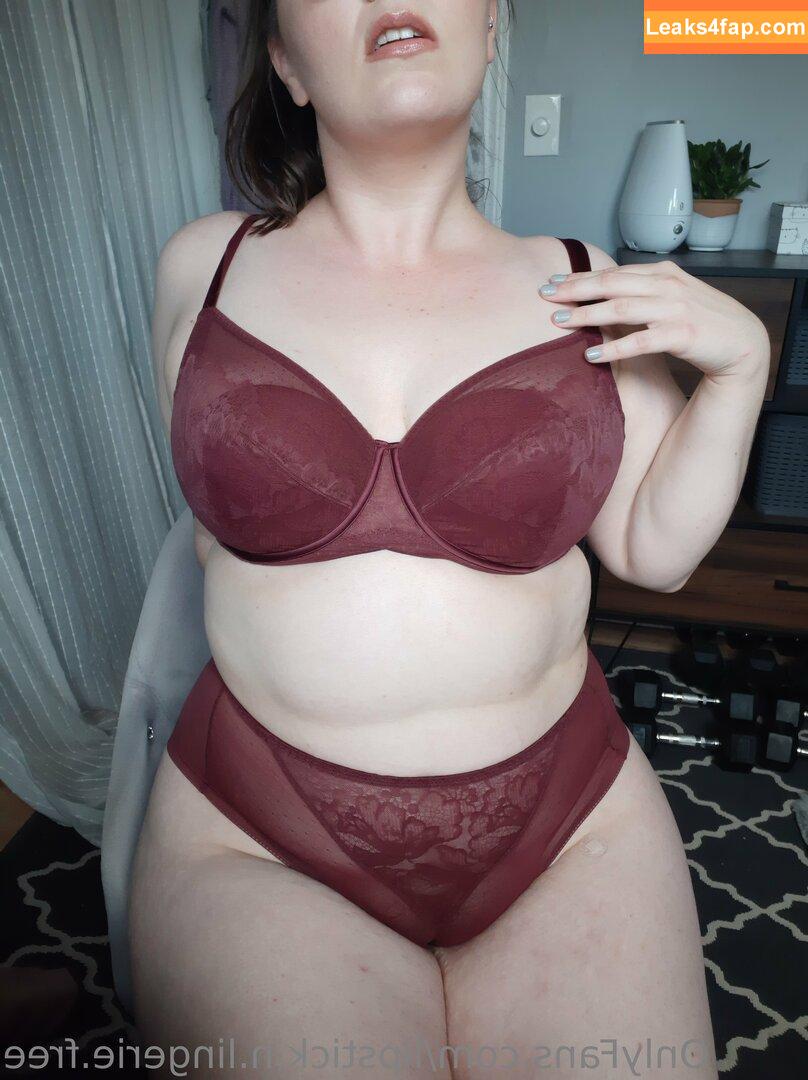 lipstick.n.lingerie.free /  leaked photo photo #0011