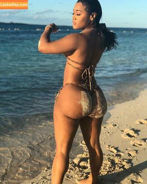 Lira Galore фото #0008