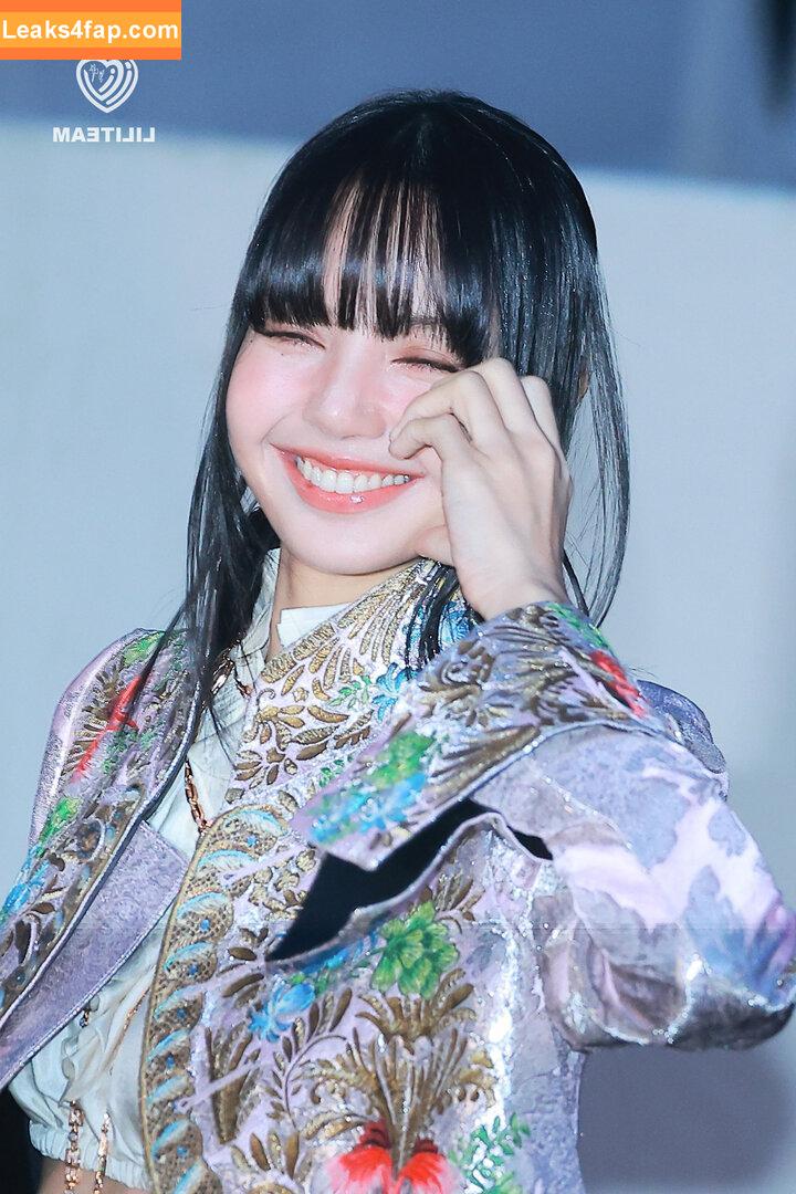 Lisa Blackpink /  слитое фото фото #0013