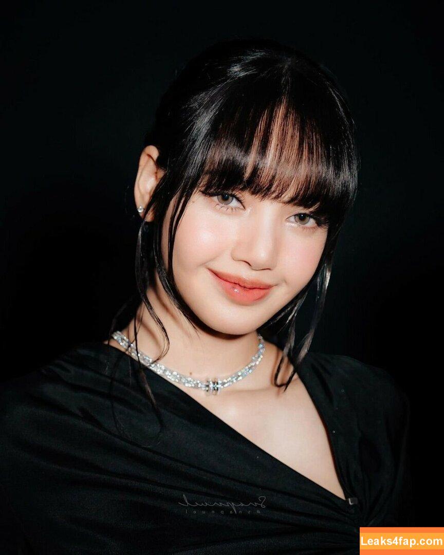 Lisa Blackpink /  слитое фото фото #0026