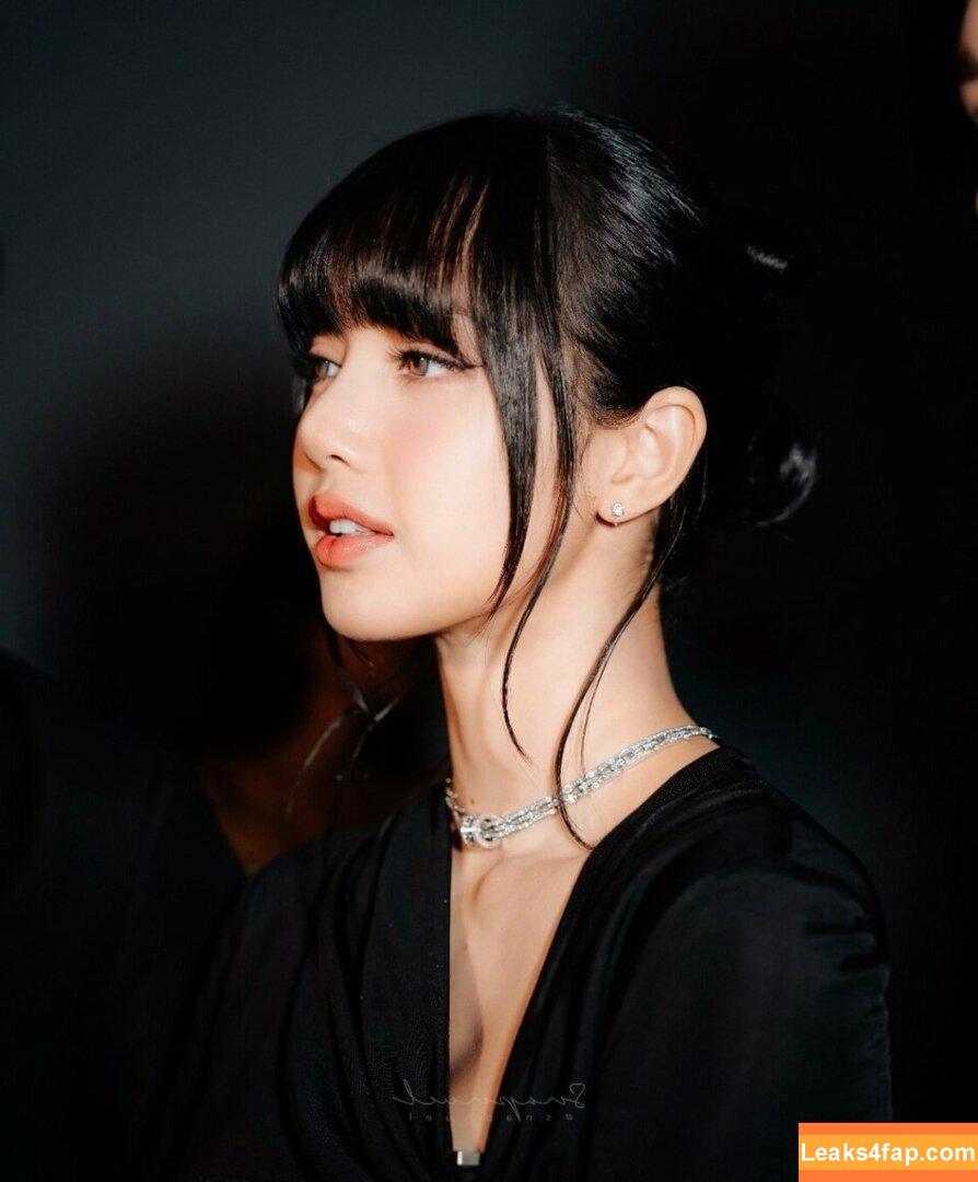 Lisa Blackpink /  слитое фото фото #0030