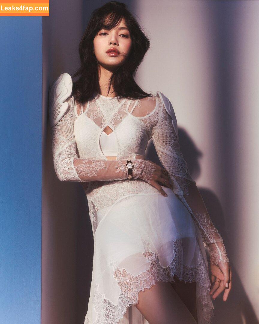 Lisa Blackpink /  слитое фото фото #0073