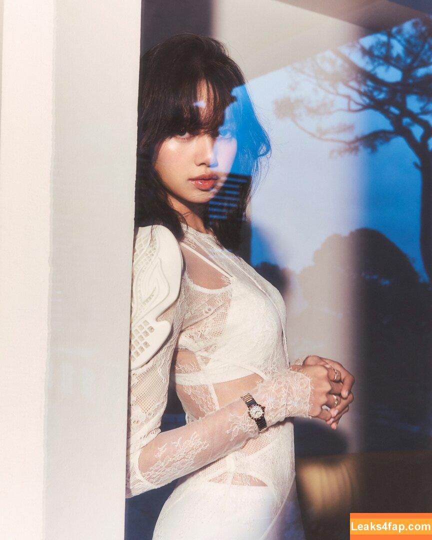 Lisa Blackpink /  слитое фото фото #0074