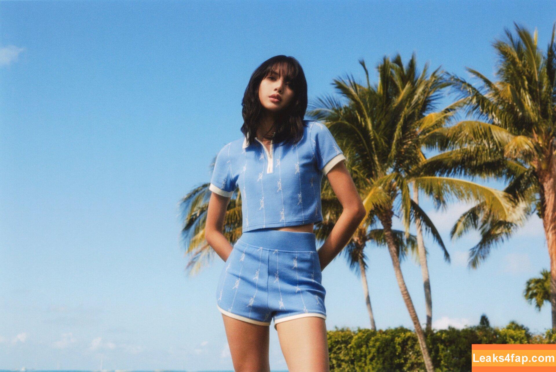 Lisa Blackpink /  слитое фото фото #0082