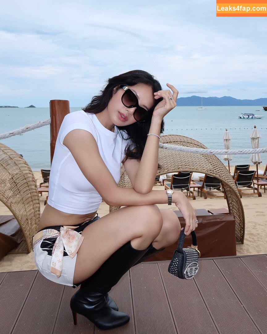 Lisa Blackpink /  слитое фото фото #0092